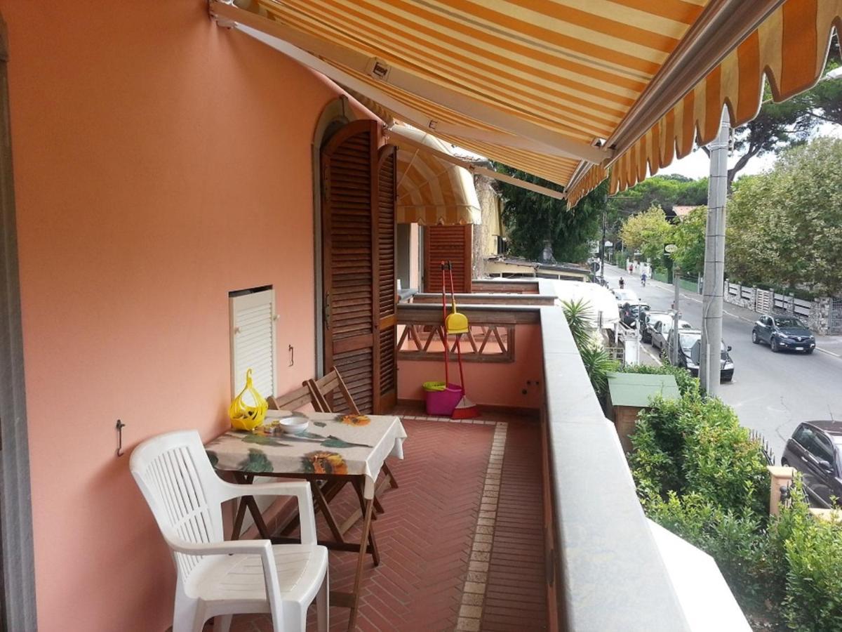Casamare Gianluca Apartman Marina di Massa Kültér fotó